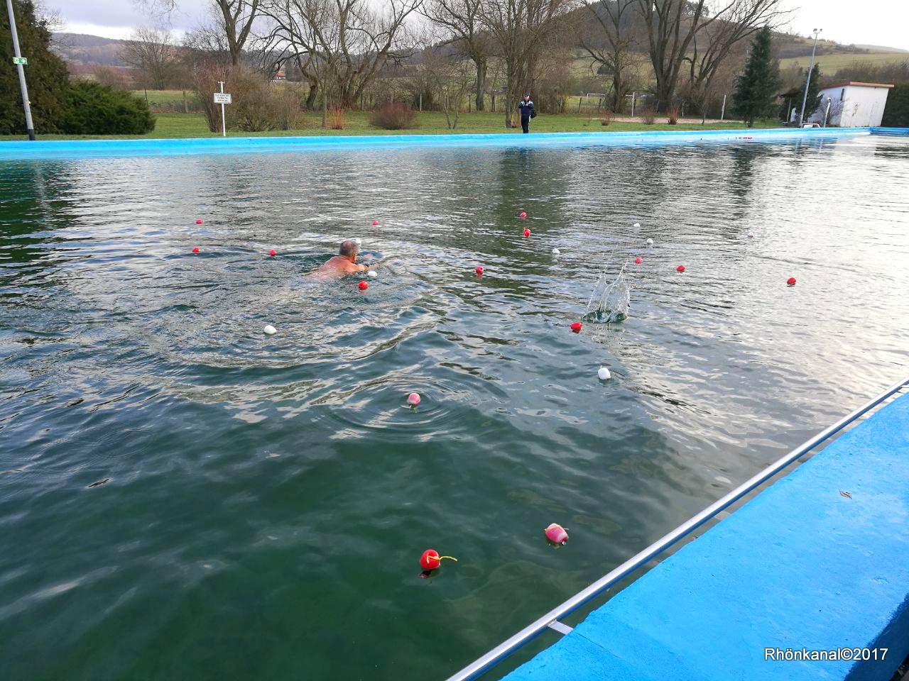 2018-01-01_eisschwimmen_Kaltennordheim (14)