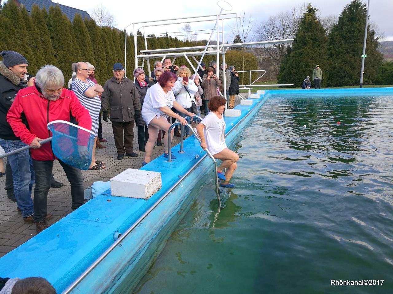 2018-01-01_eisschwimmen_Kaltennordheim (15)