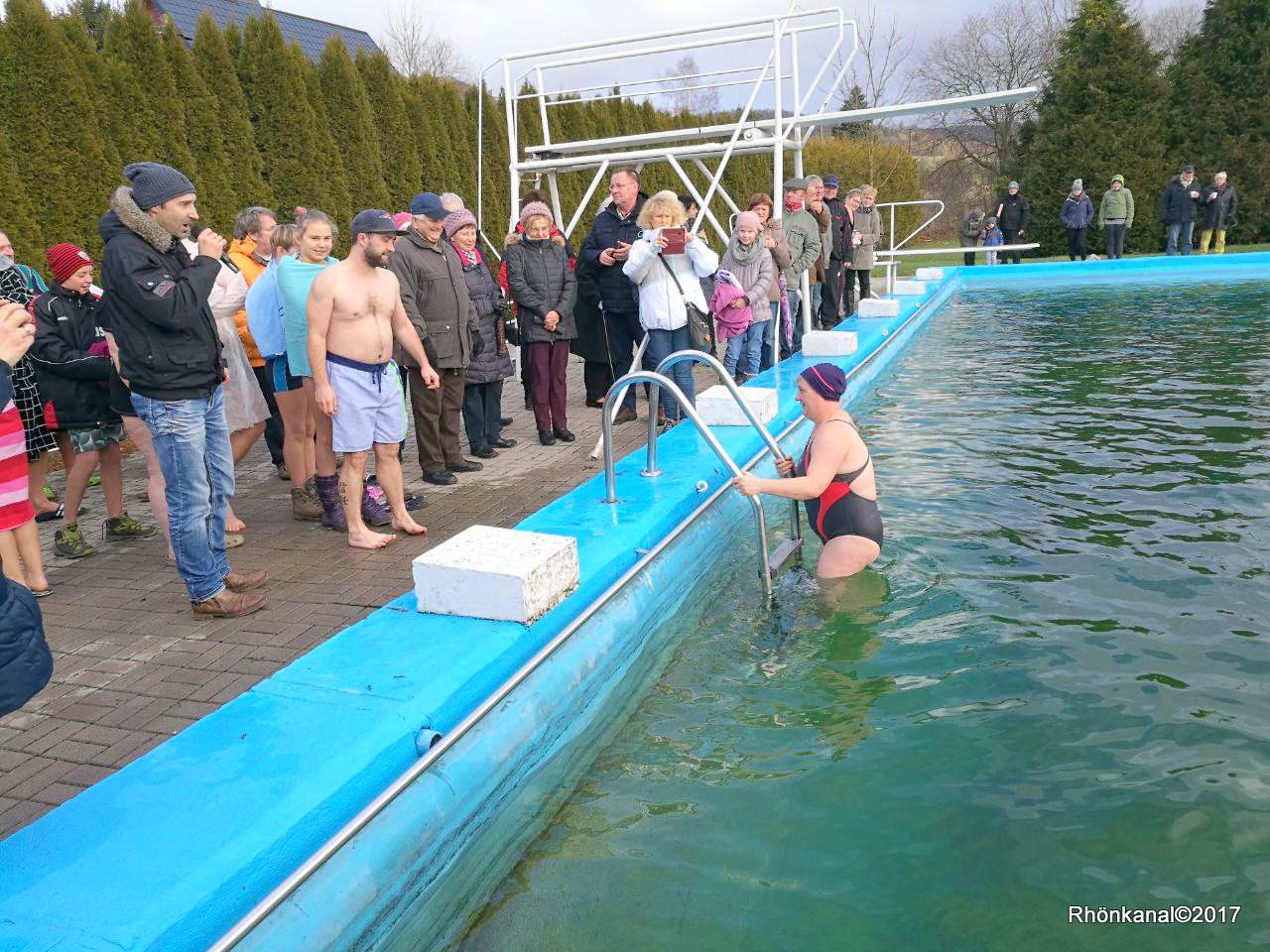 2018-01-01_eisschwimmen_Kaltennordheim (21)