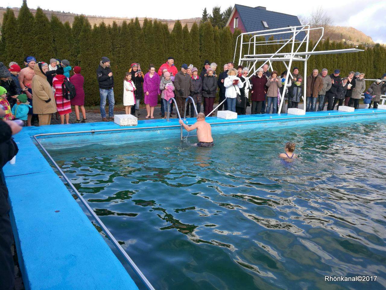 2018-01-01_eisschwimmen_Kaltennordheim (5)