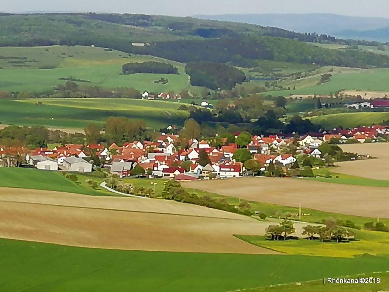 2018-05-07_Rhön_müll_weidberg1