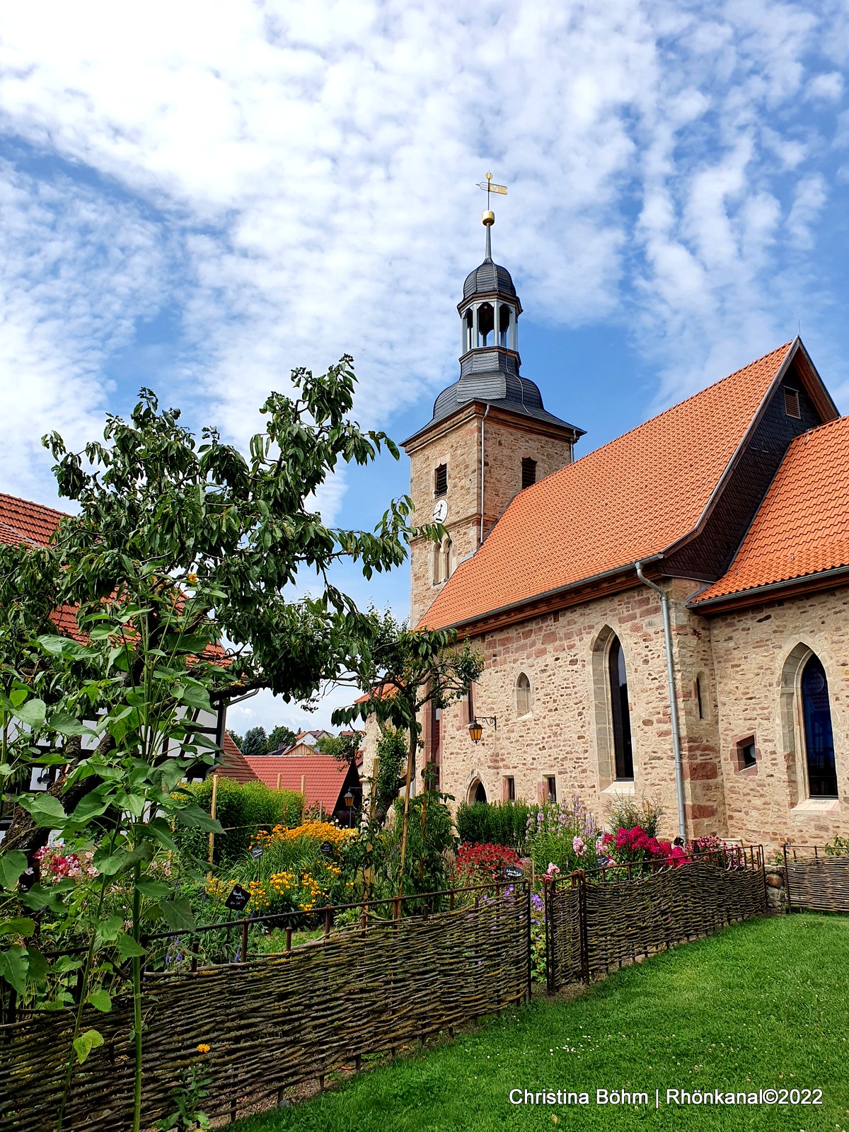 2022-03-21_Kirchenburg Walldorf_Kirche (2)