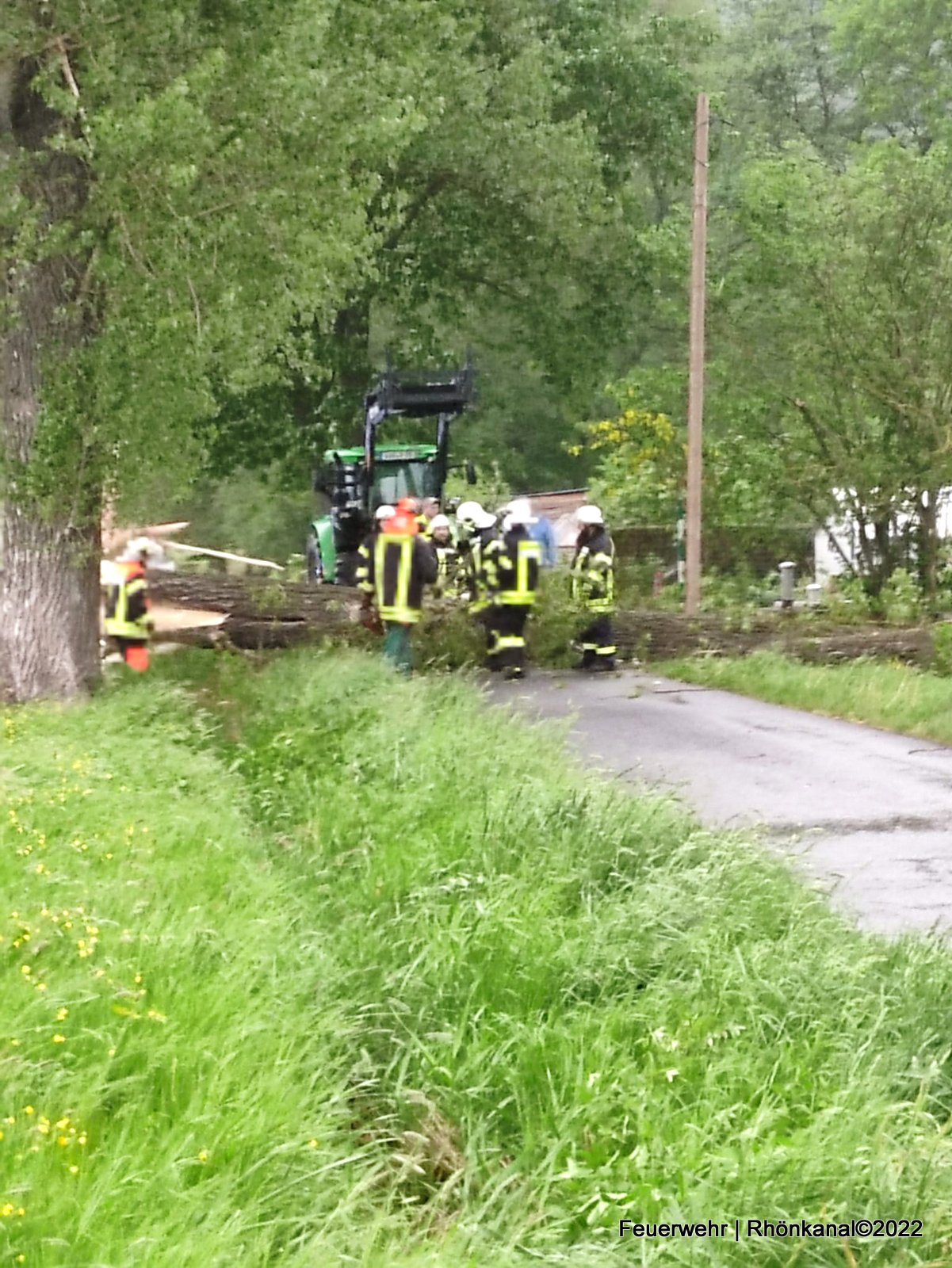 2022-05-20_Feuerwehr Dermbach_Baumsperre Diedorf (3)