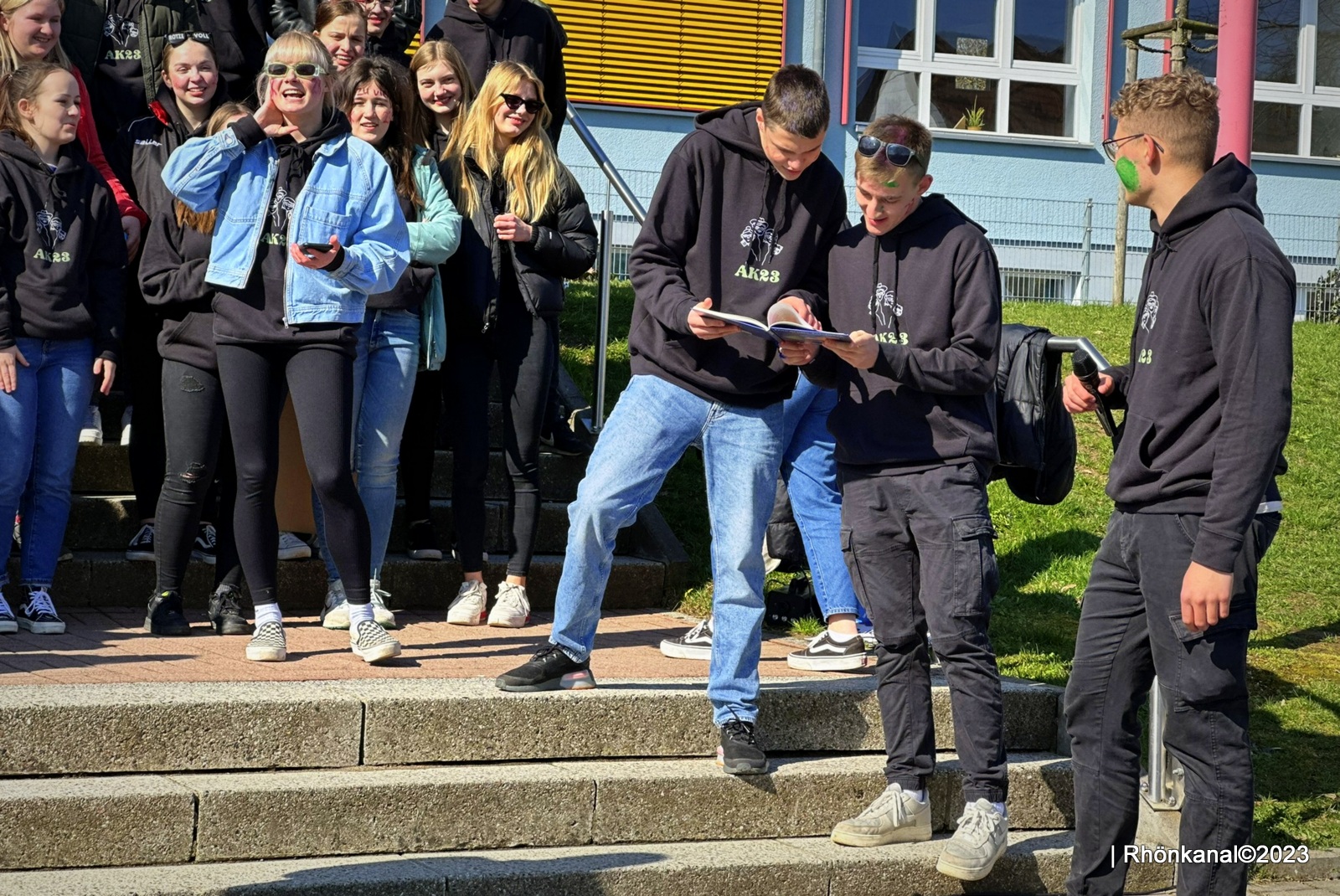 2023-04-19_Rhöngym_Kaltensundheim_Letzter Schultag_12er (55)