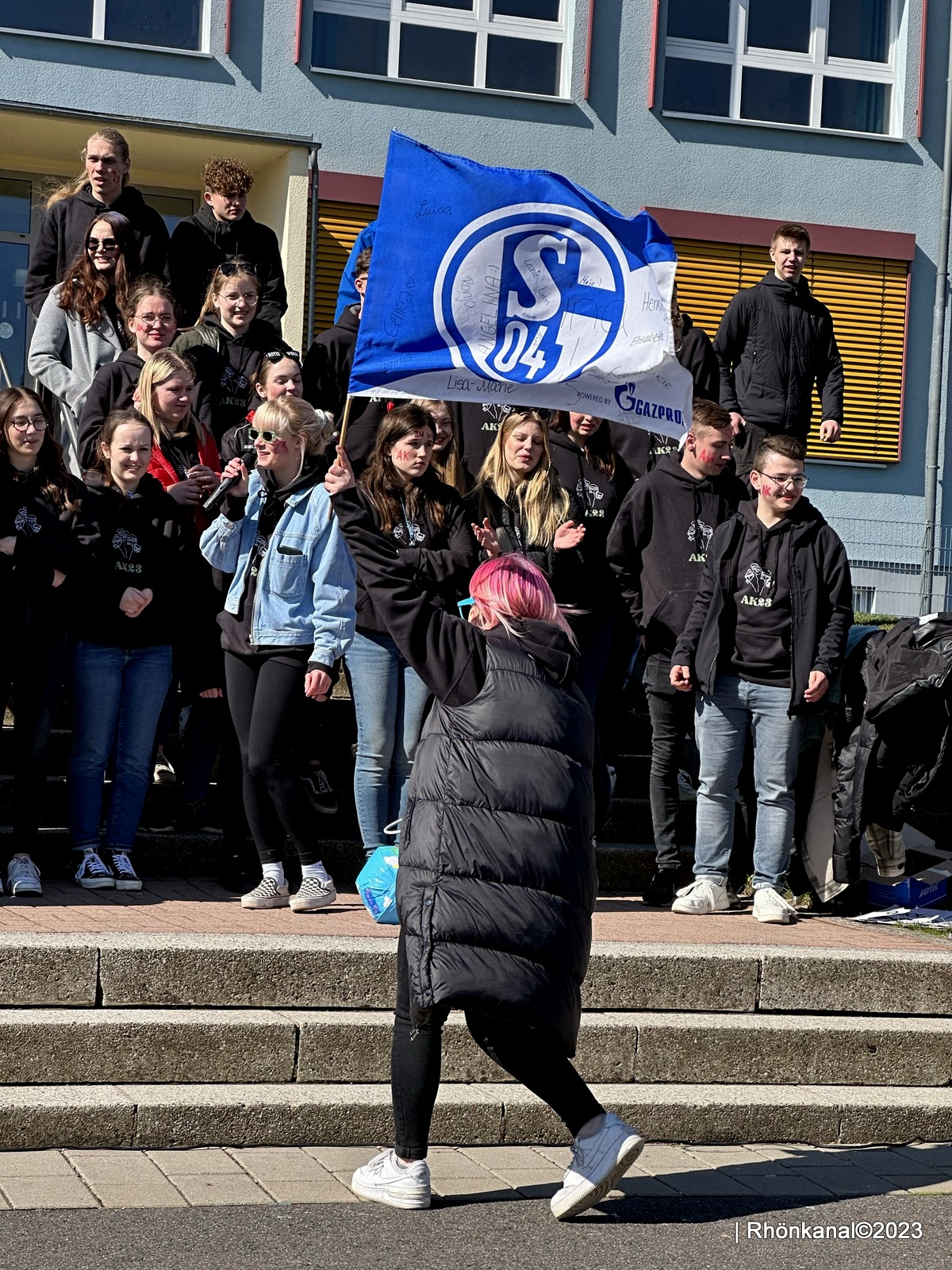2023-04-19_Rhöngym_Kaltensundheim_Letzter Schultag_12er (93)