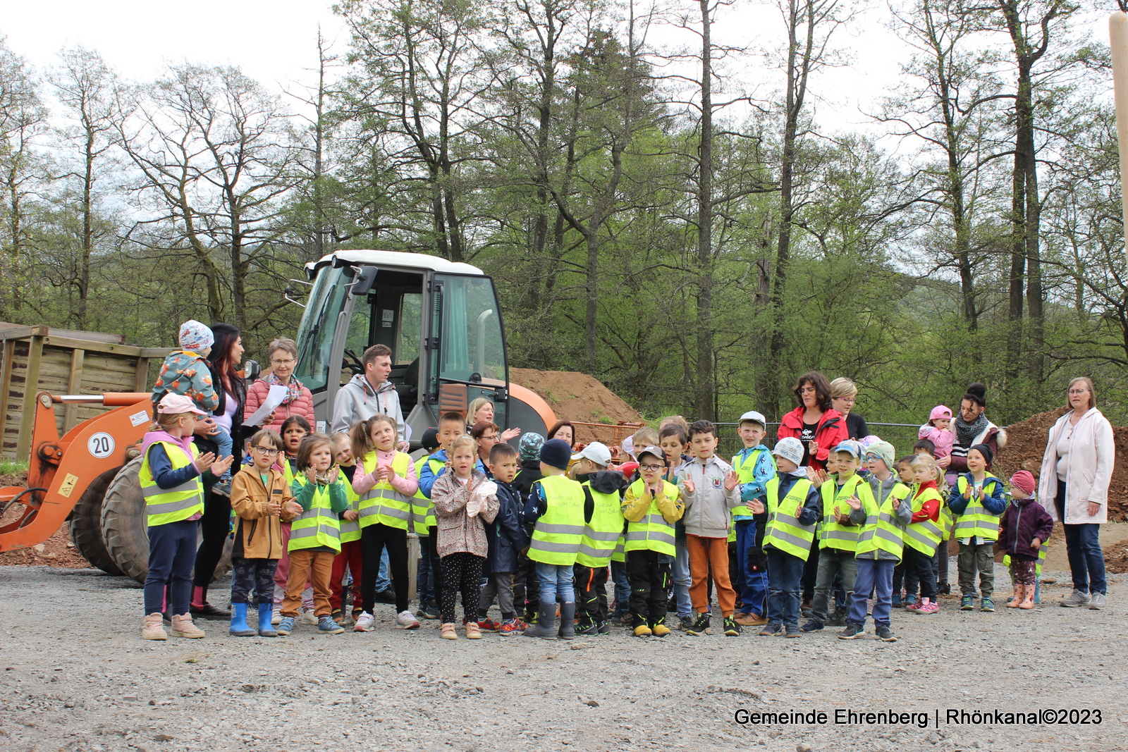 2023-05-12_Spatenstich_Kindergarten_Ehrenberg_Wüstensachsen (4)