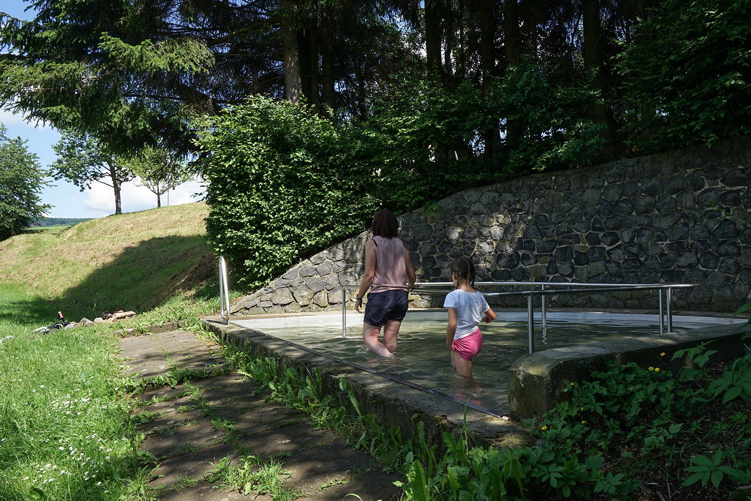 2023-08-23_Tretbecken_Ehrenberg