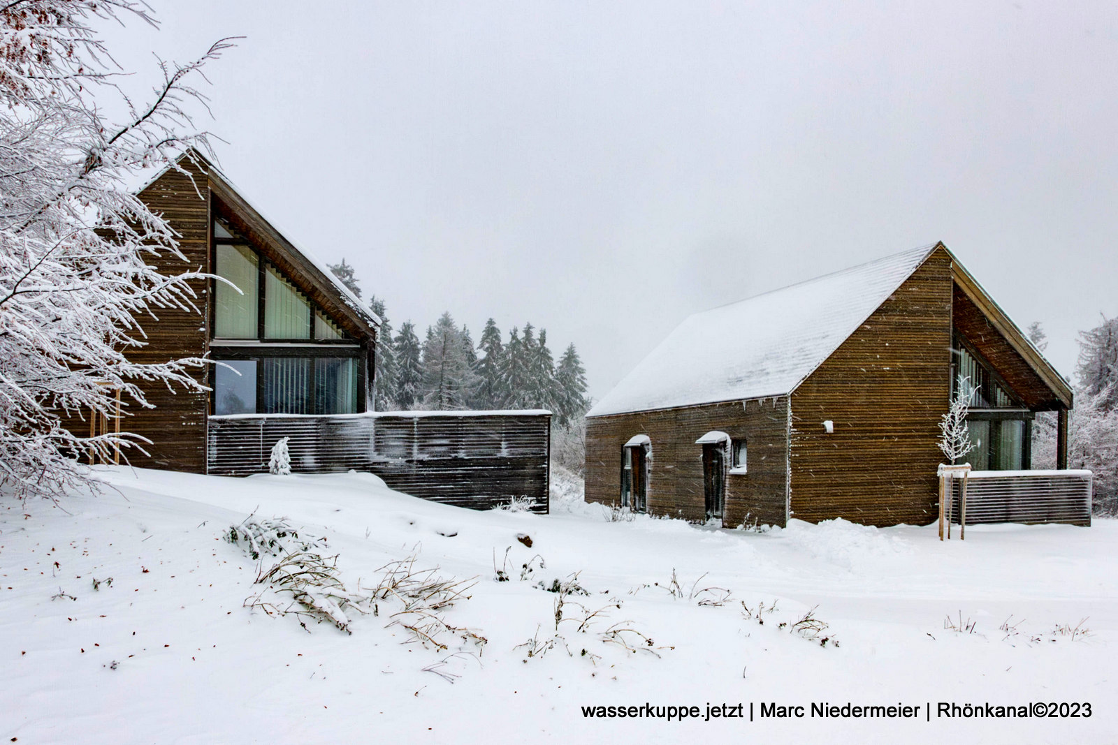 2023-11-28_Wasserkuppe_Winter_Schnee_Feriendorf (4)