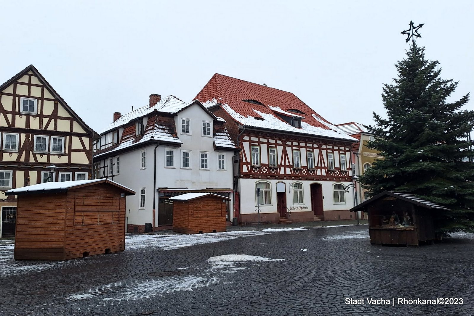 2023-11-30_herzermarkt_Vacha_aufbau (1)