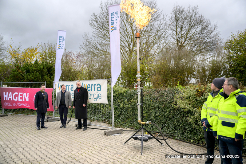 ;Shooting Werraenergie am 2023-11-14   Uhrzeit 14-27 in Bad Salzungen, Möhra , Möhra, Fest der Flamme , Thüringen , Stephan SchrönMichaelistrasse 2036433 Bad SalzungenTel 03695 601502,  017552559304info@foto-schroen.deBankverbindung : Wartburgsparkasse  IBAN: DE52 840 55050 00 0012 57 68 BIC:HELADEF1WAK19% mehrwertsteuerpflichtigVeröffentlichungen nur mit NamensnennungAll rigths reserved. May not be pudlished without premission. www.fotoschroen.com USt-Id: 150841174