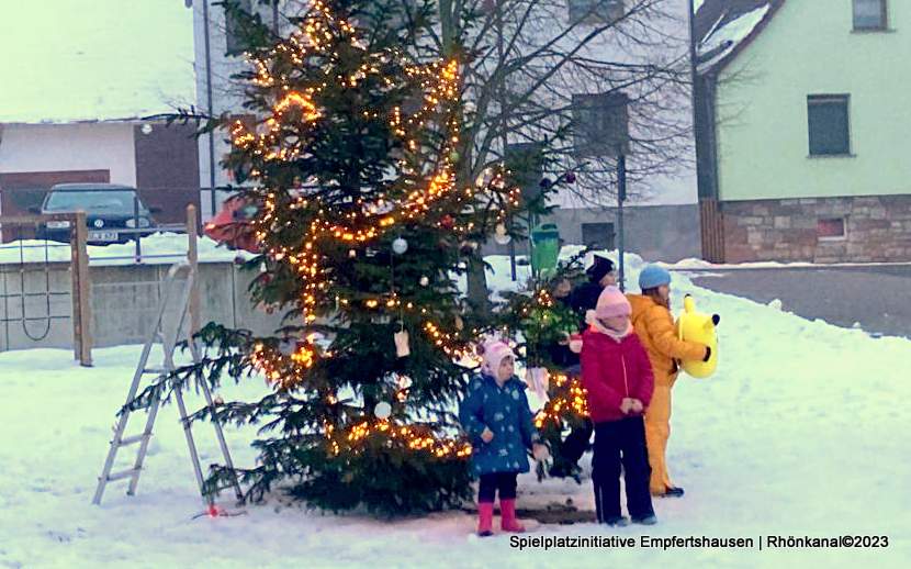 2023-12-09_Spielplatz-Geschenke-Empfertshausen-6